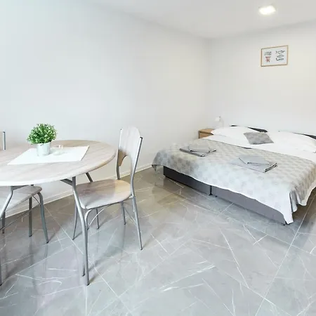 Kuca Nerezinka Nerezine