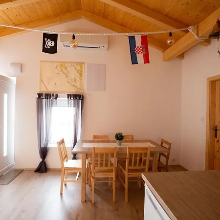 Apartment Kuca Nerezinka