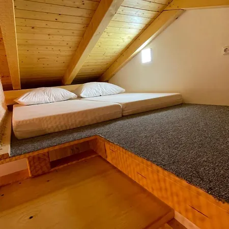 Kuca Nerezinka Nerezine