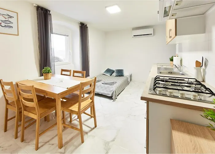 Kuca Nerezinka アパート