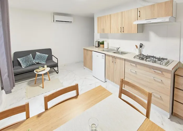 Kuca Nerezinka アパート