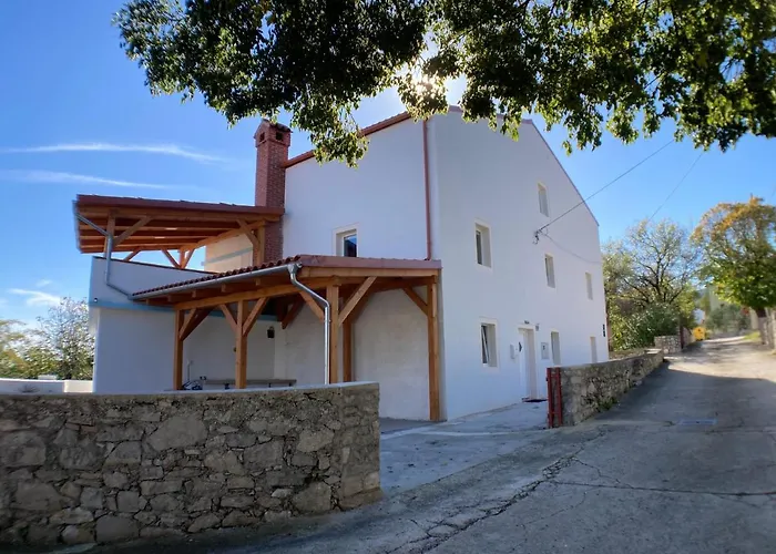 アパート Kuca Nerezinka