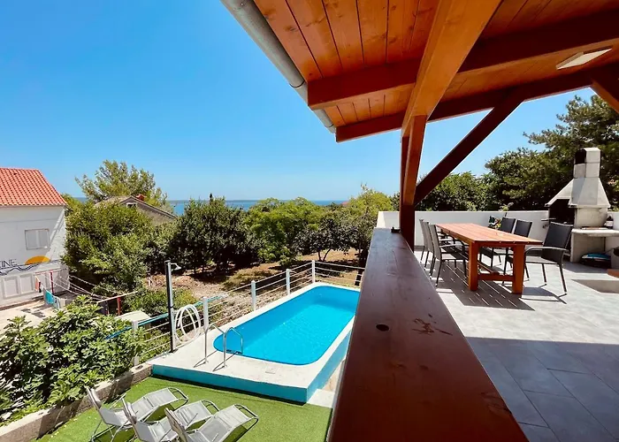 アパート Kuca Nerezinka