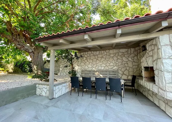 アパート Kuca Nerezinka